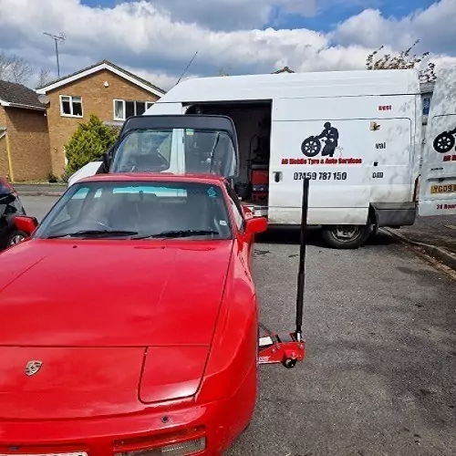 Porsche tyre fitting